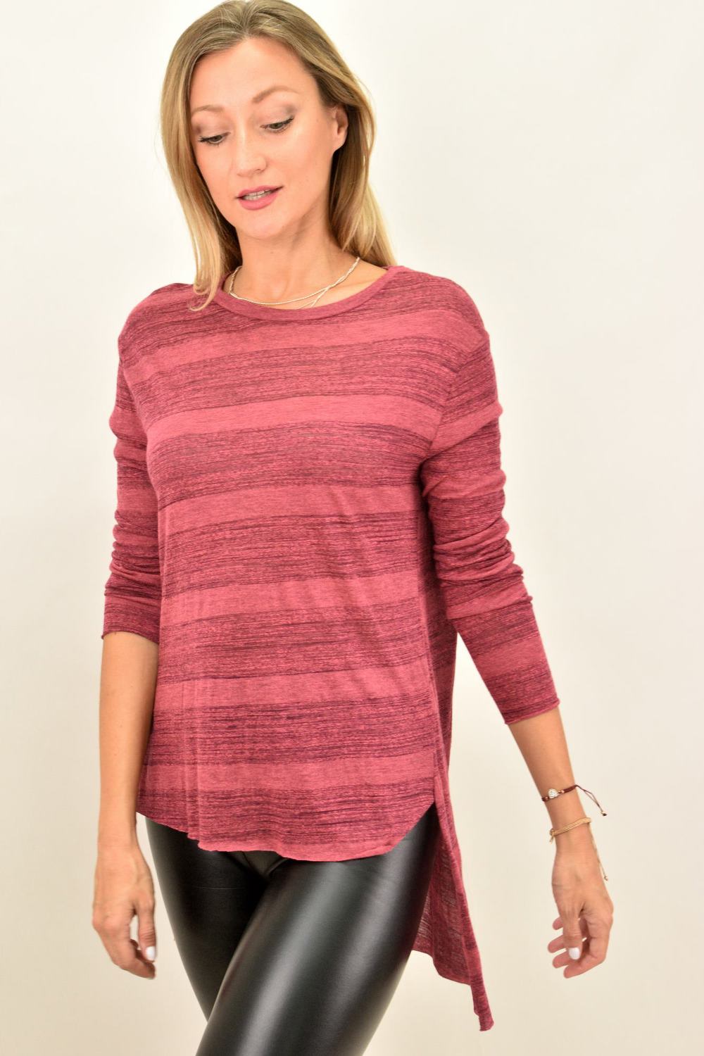 Μακρυμάνικη μπλούζα με ασυμμετρία Μπορντώ 25 φωτογραφία