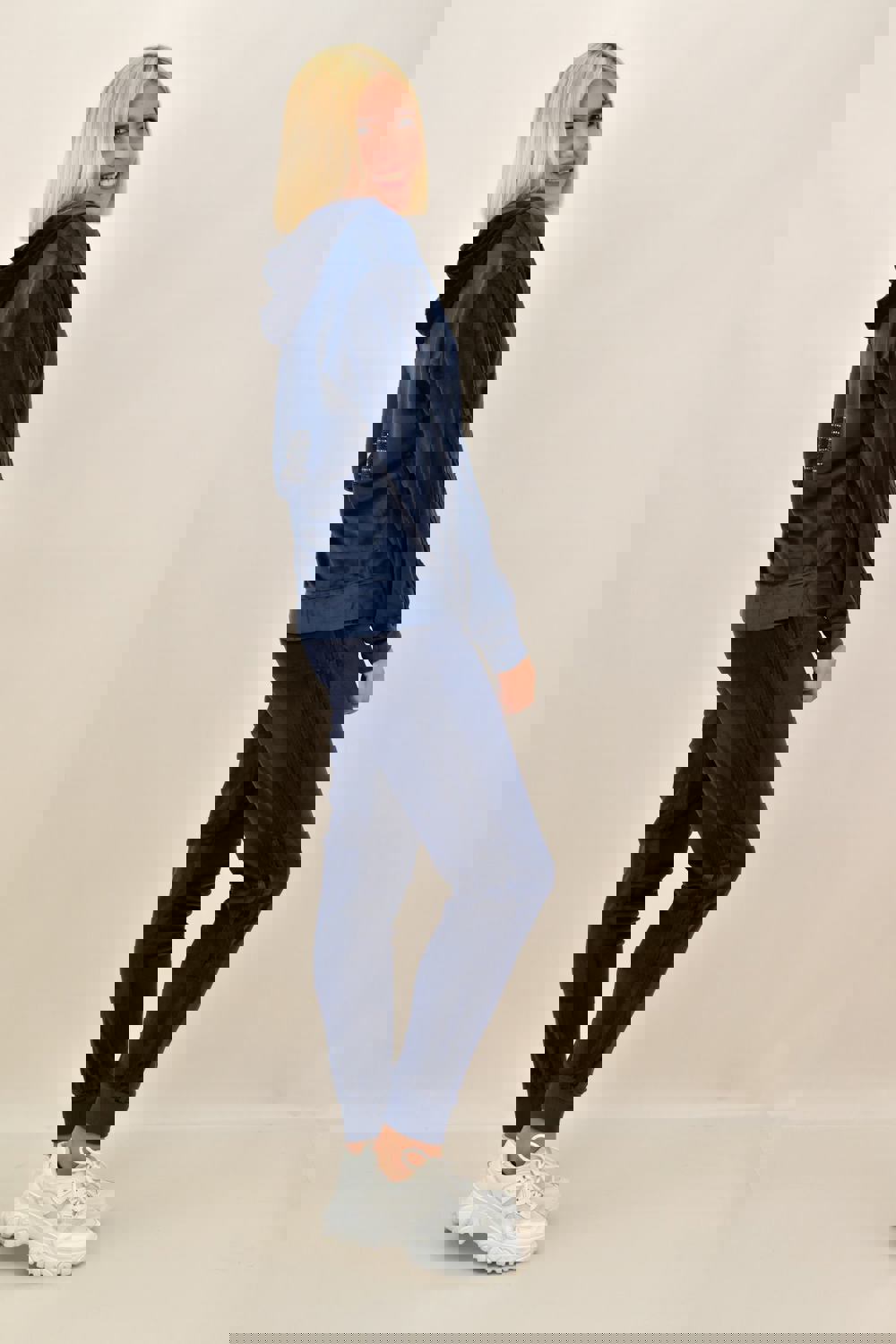 Γυναικείο σετ βελουτέ φόρμα με τύπωμα LOVE Μπλε 17818 φωτογραφία