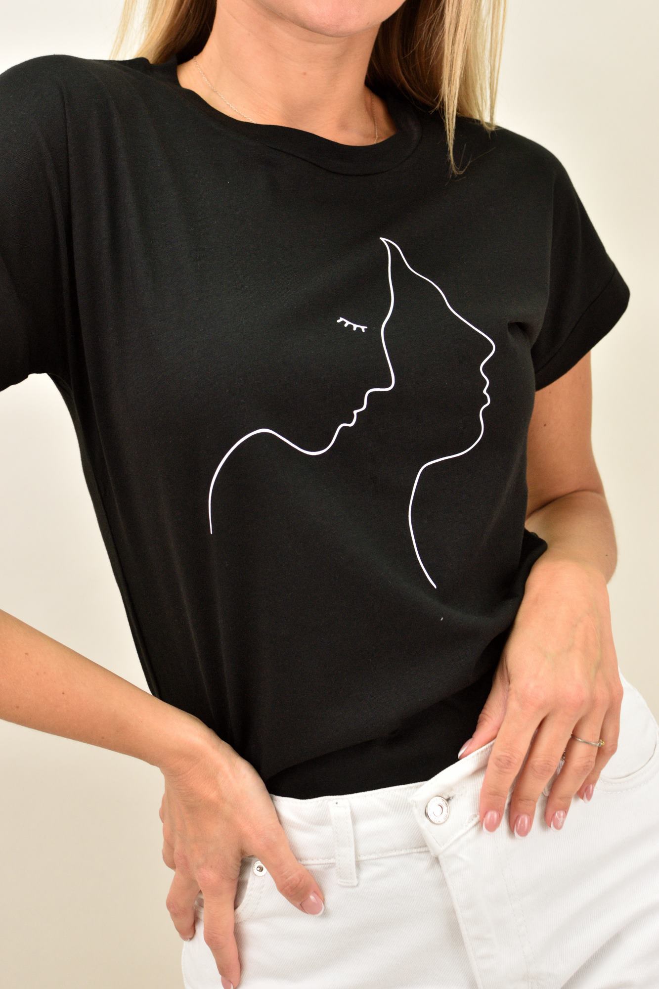 Γυναικείο T-shirt με τύπωμα πρόσωπο Μαύρο 10665