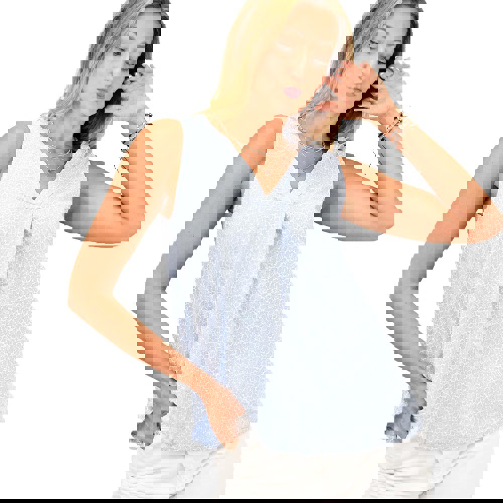 Γυναικεία μπλούζα αμάνικη με V λαιμόκοψη Γαλάζιο 11548