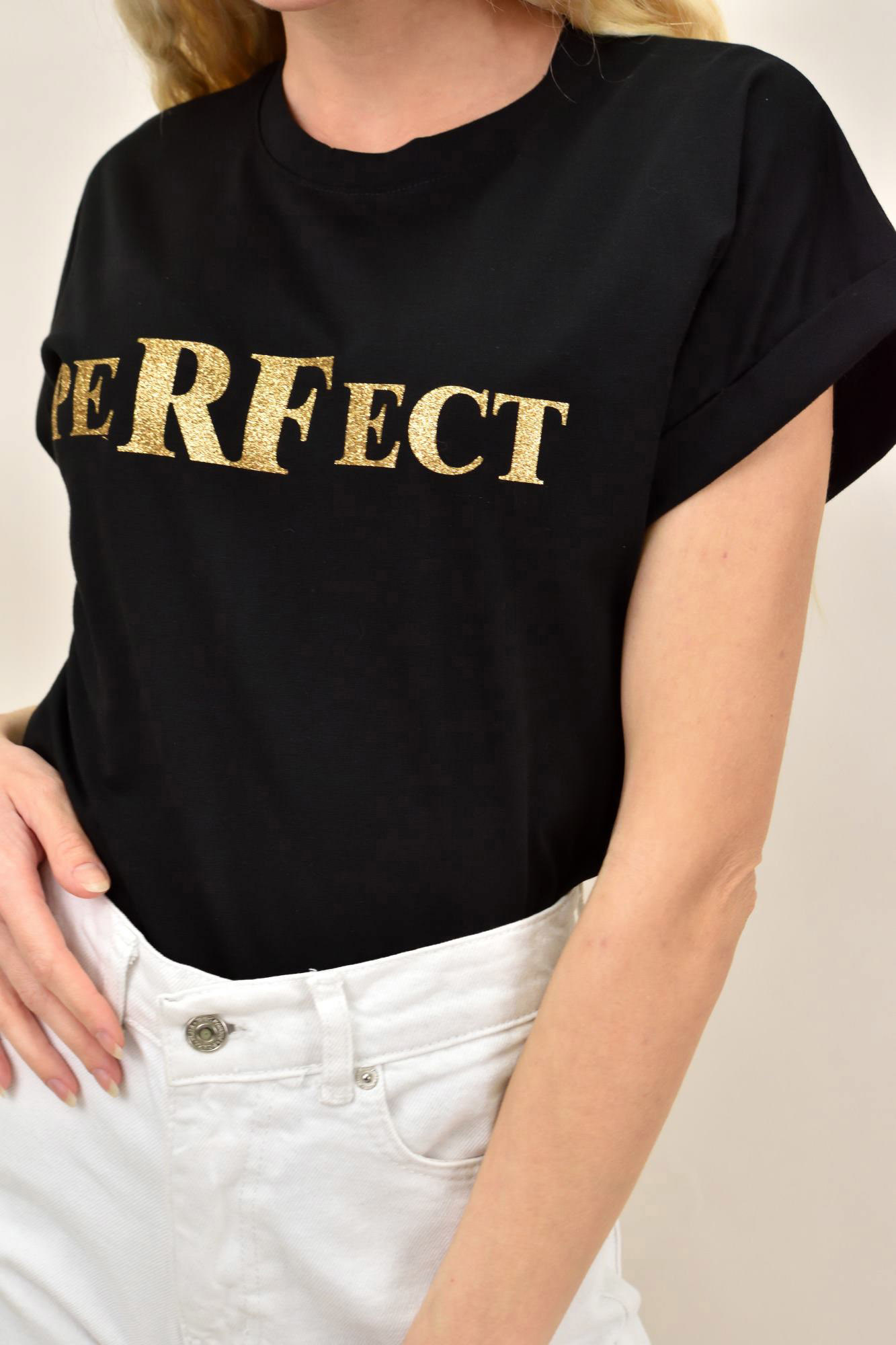 Γυναικεία μπλούζα με τύπωμα PERFECT Μαύρο 15015