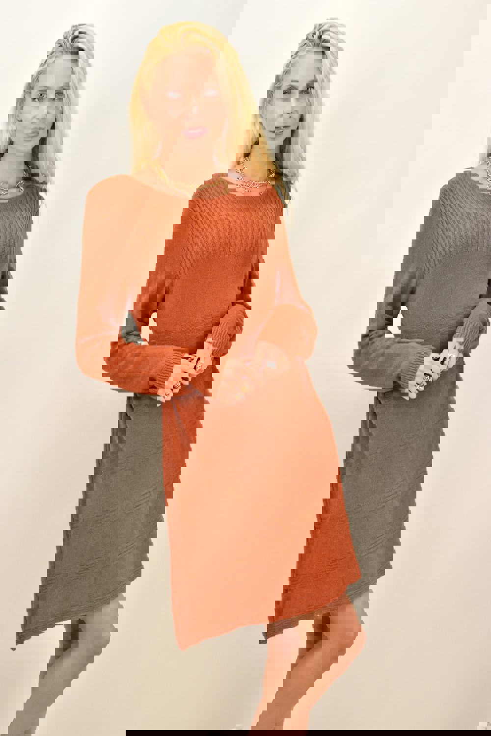 Γυναικείο πλεκτό midi φόρεμα με σχέδιο Κεραμιδί 12865 φωτογραφία