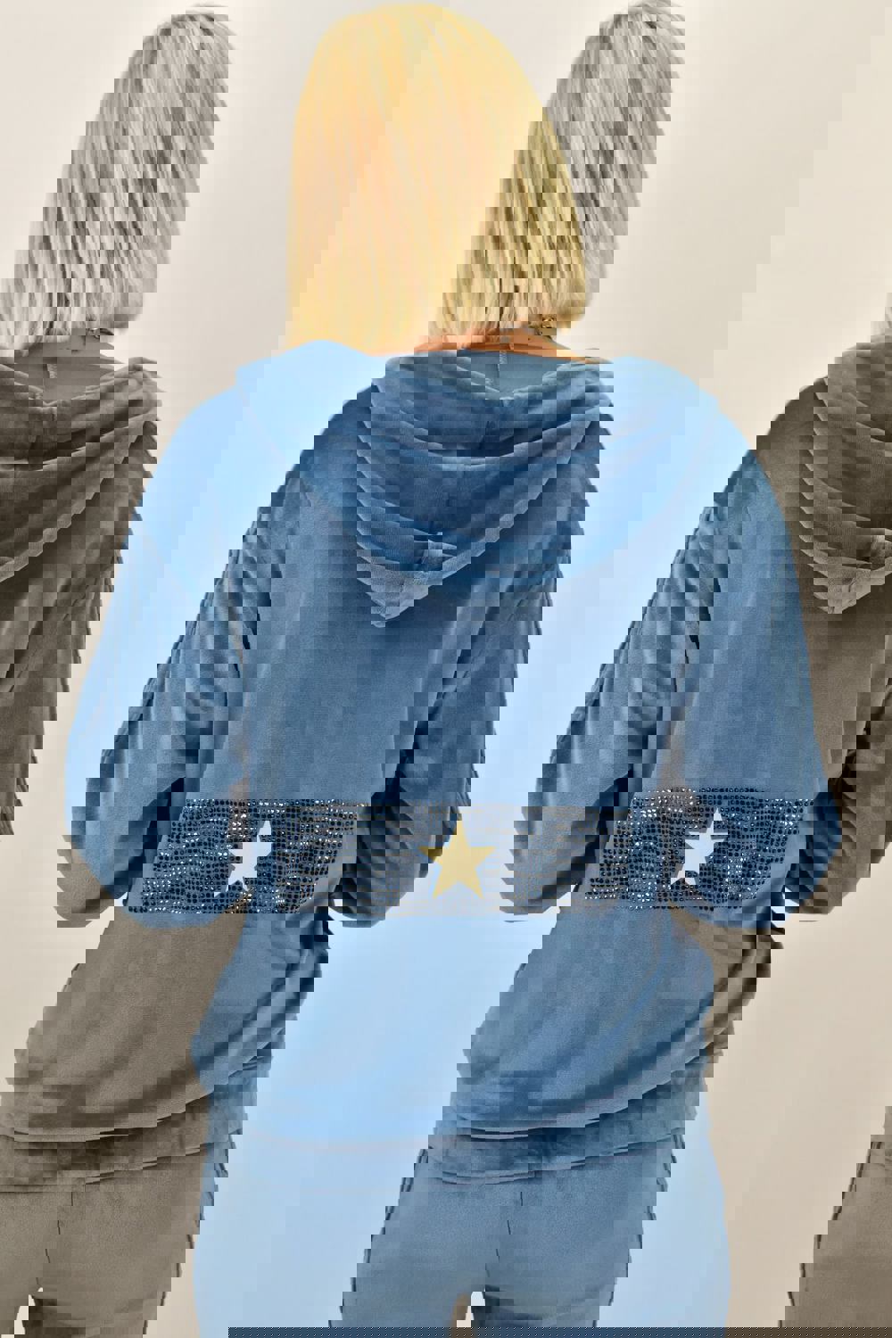 Γυναικείο σετ βελουτέ φόρμα με τύπωμα αστέρι Γαλάζιο 17822 φωτογραφία