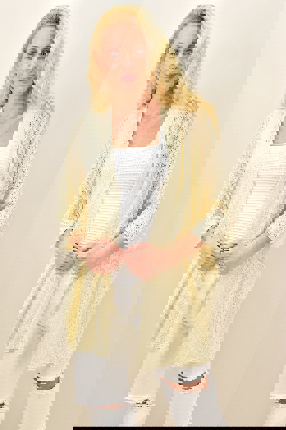 Γυναικεία ζακέτα διάτρητη oversized Εκρού 14160 φωτογραφία