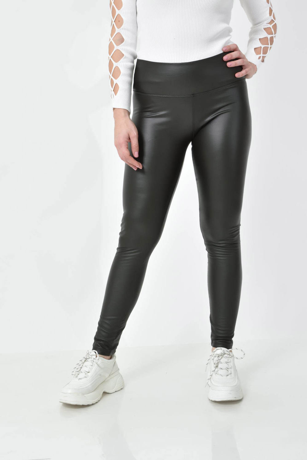 Γυναικείο δερμάτινο κολάν με χοντρή μπάσκα Χακί 27340 φωτογραφία