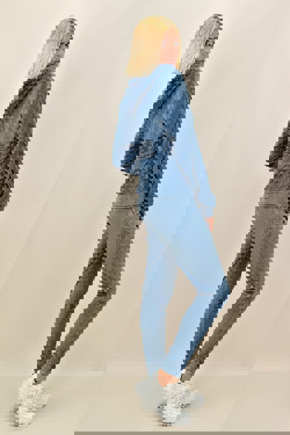 Γυναικείο σετ βελουτέ φόρμα με τύπωμα αστέρι Γαλάζιο 17822 φωτογραφία