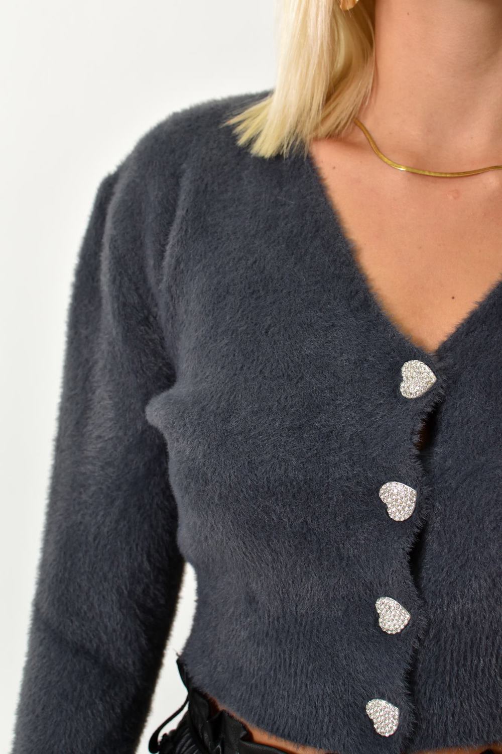 Χνουδωτή ζακέτα με κουμπιά σε σχήμα καρδιάς Ανθρακί 25671 φωτογραφία