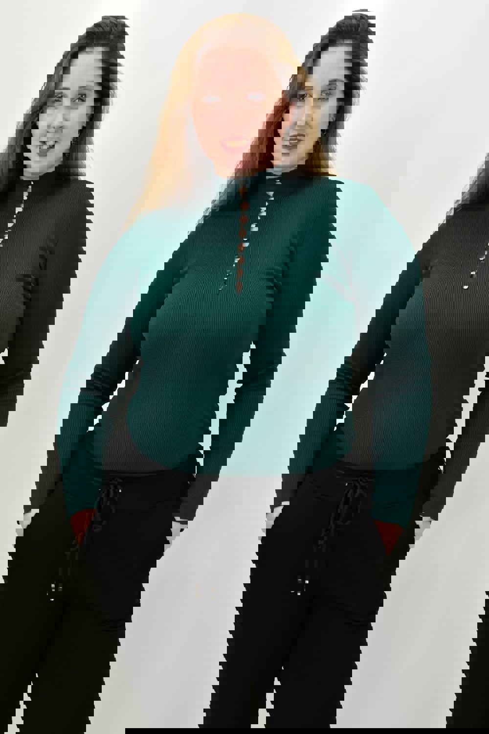 Γυναικείο Plus τοπ με στρας Κυπαρισσί 22383 φωτογραφία