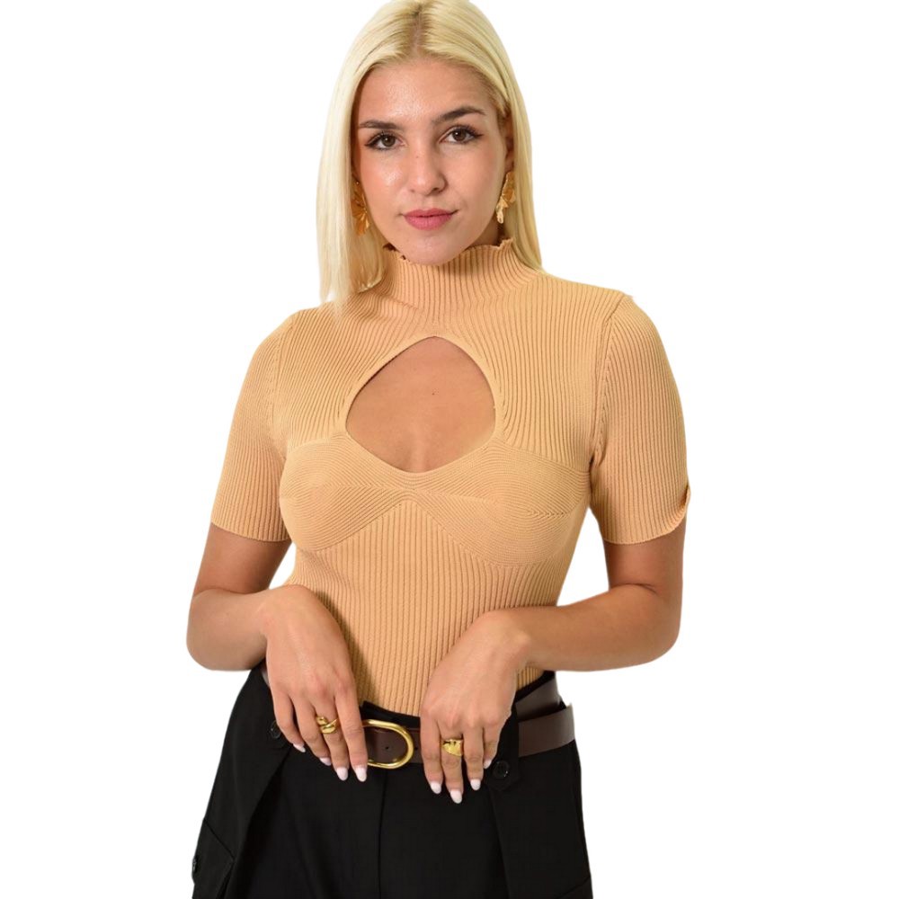 Τοπ μονόχρωμο με άνοιγμα στο μπούστο Μπεζ 25709