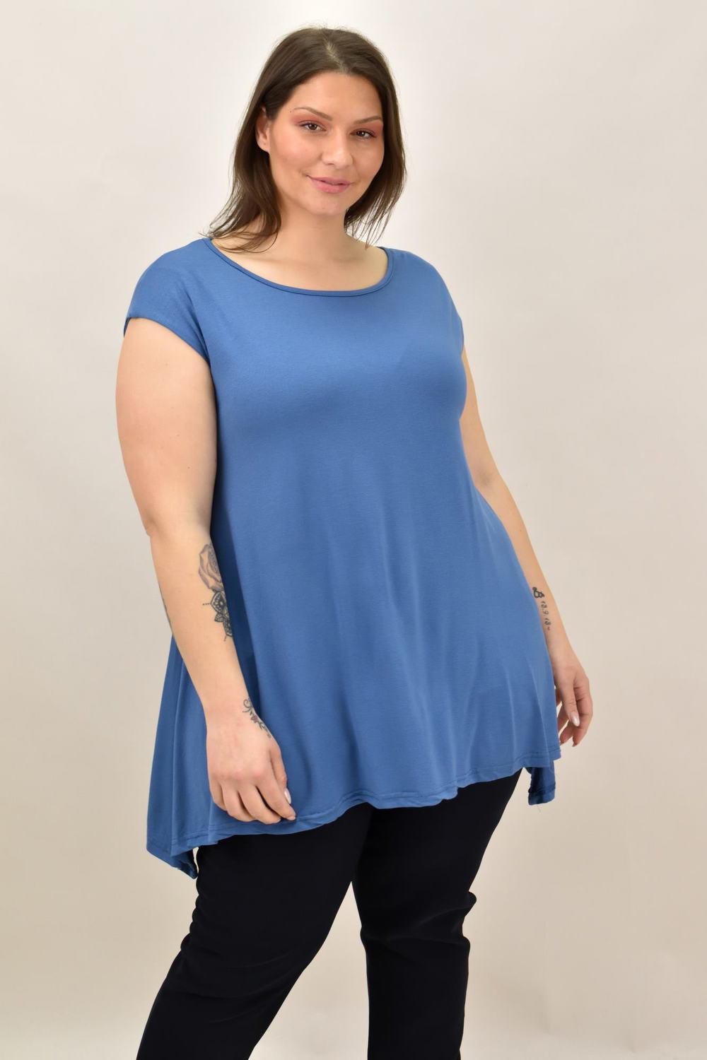 Γυναικεία μπλούζα μονόχρωμη oversized Μπλε 19153 φωτογραφία