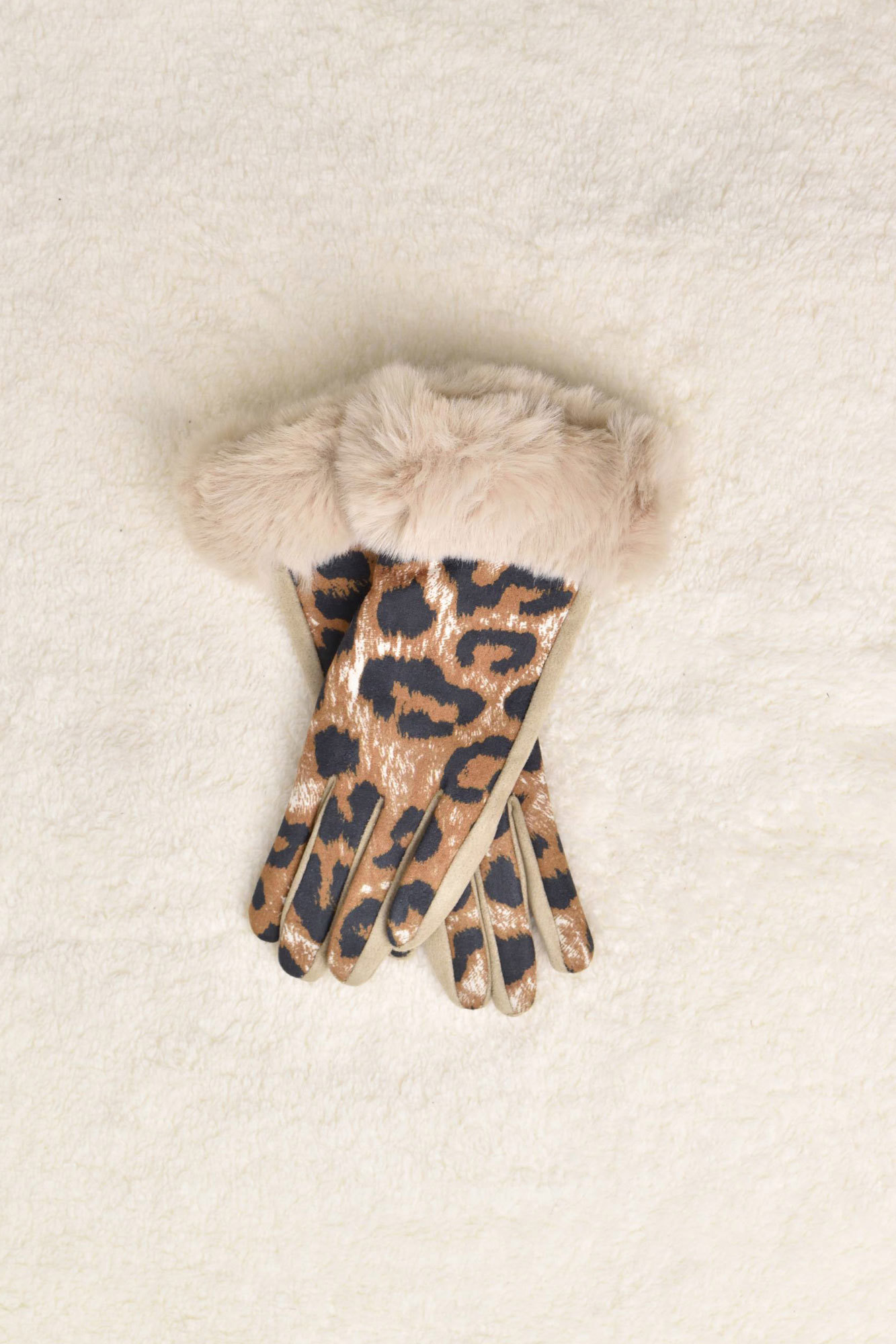Γυναικεία γάντια βελούδινα animal print Εκρού 18629
