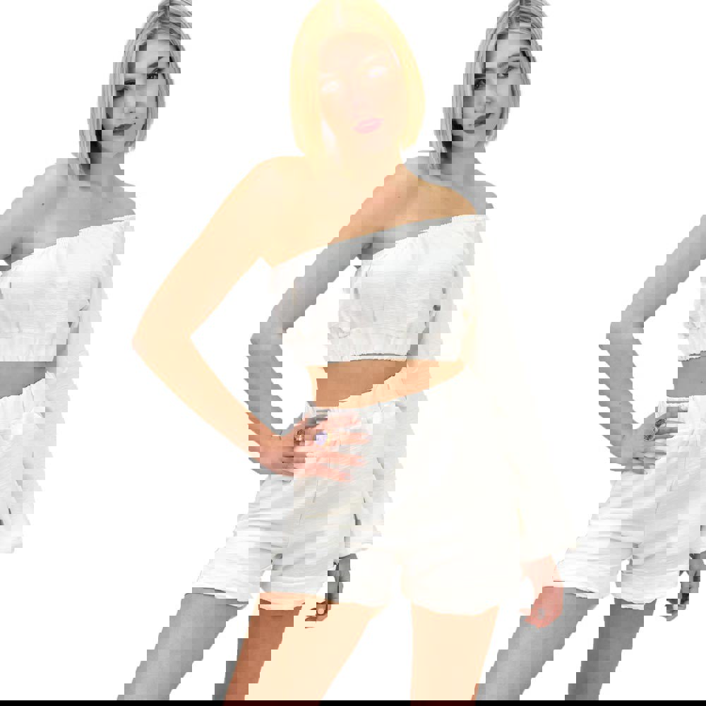 Γυναικείο σετ με τοπ και σορτσάκι Λευκό 9858