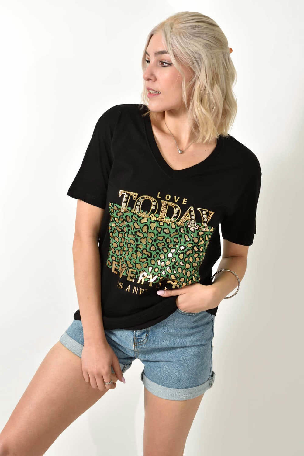 T-Shirt με στάμπα "Love Today" Μαύρο 24246 φωτογραφία
