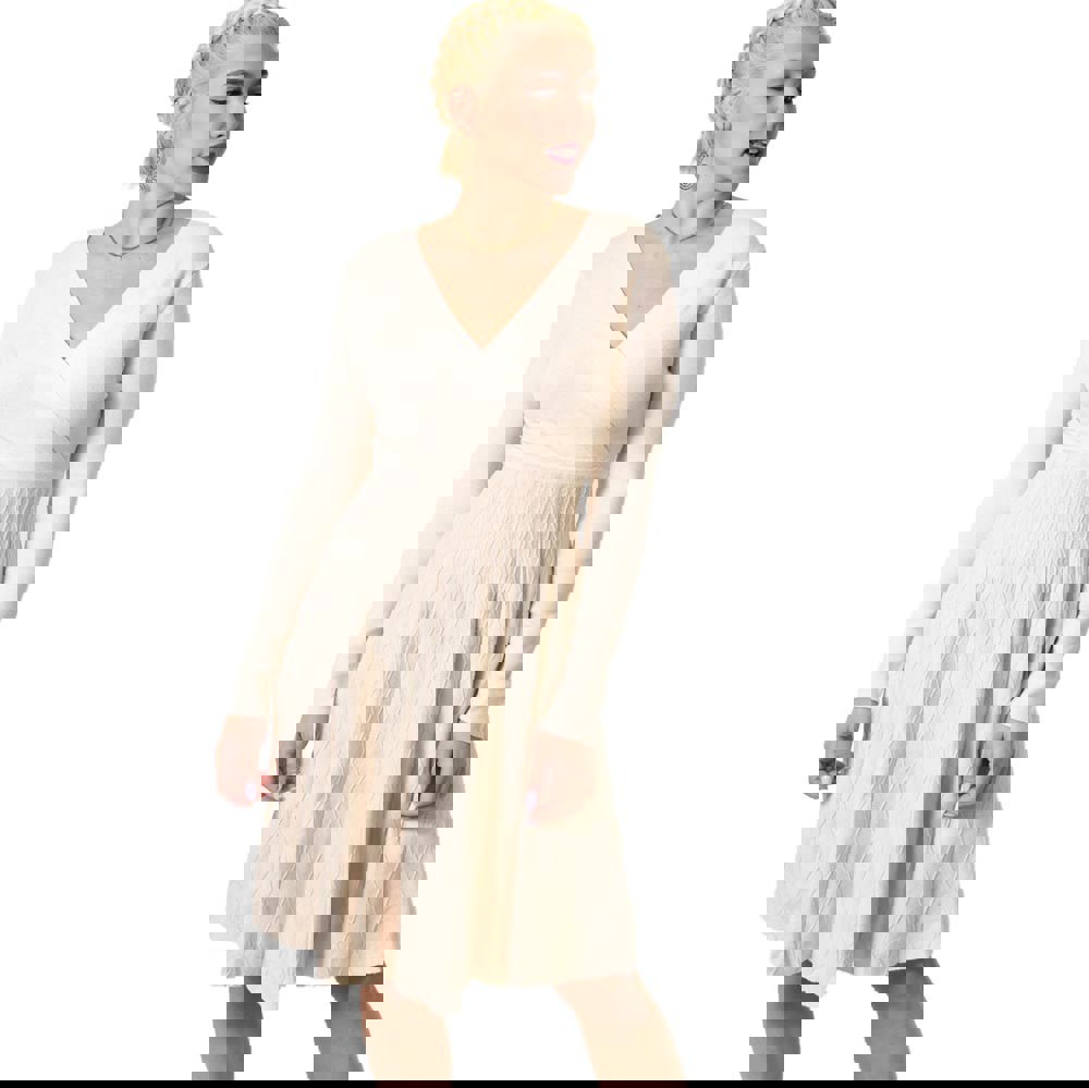 Πλεκτό φόρεμα κρουαζέ midi με ζώνη Λευκό 22551