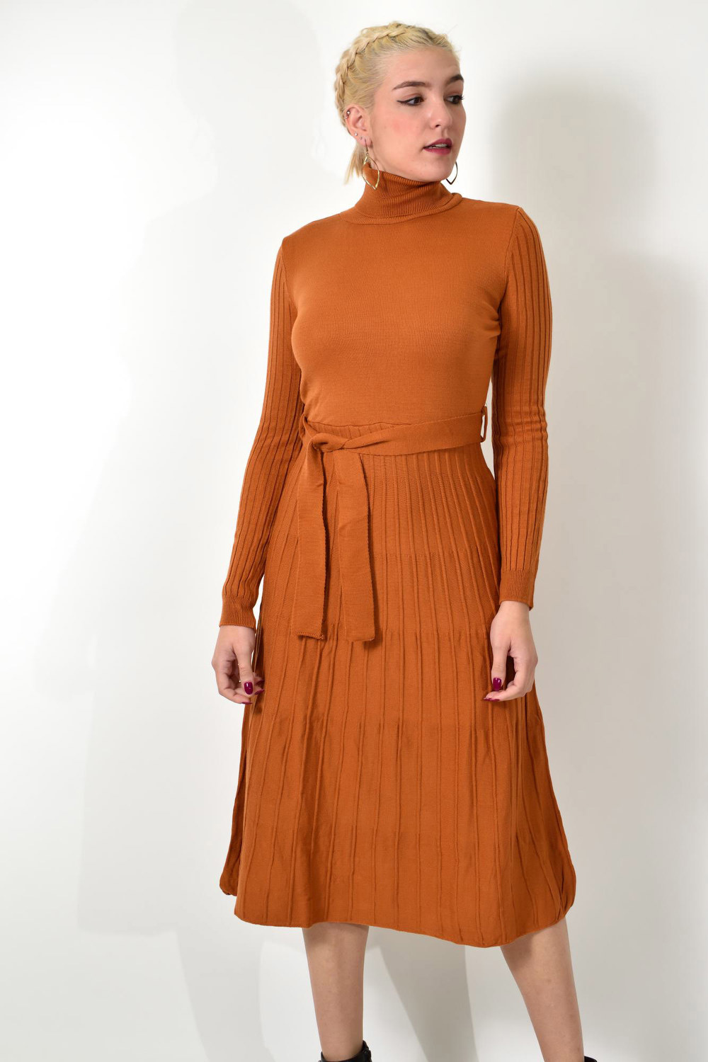 Πλεκτό φόρεμα midi με πλισέ σχέδιο Κανελί 9143 φωτογραφία