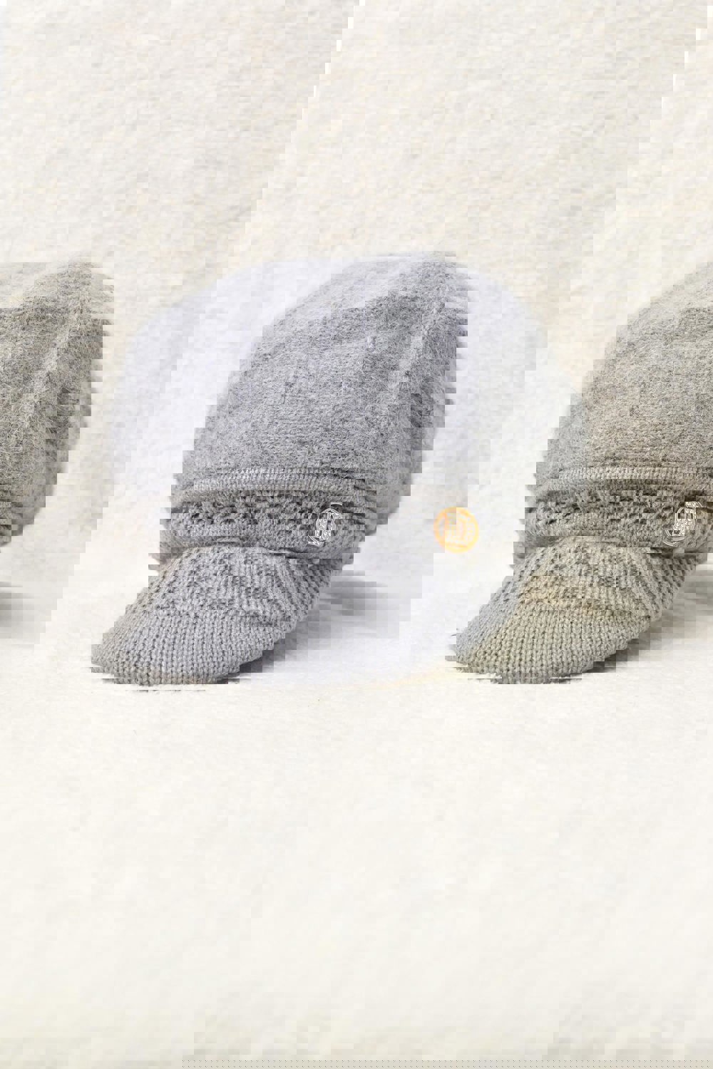 Γυναικείο πλεκτό καπέλο με γείσο Γκρι 22721 φωτογραφία