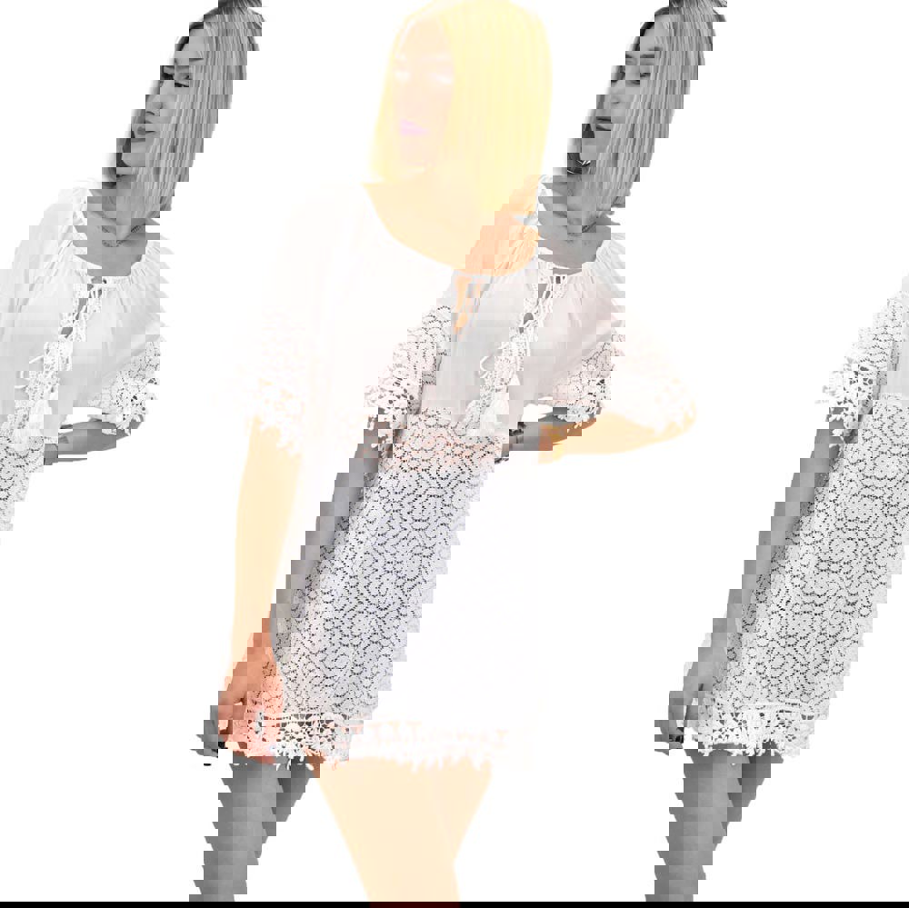 Γυναικεία μπλούζα με δαντέλα και δέσιμο στο μπούστο Λευκό 20544