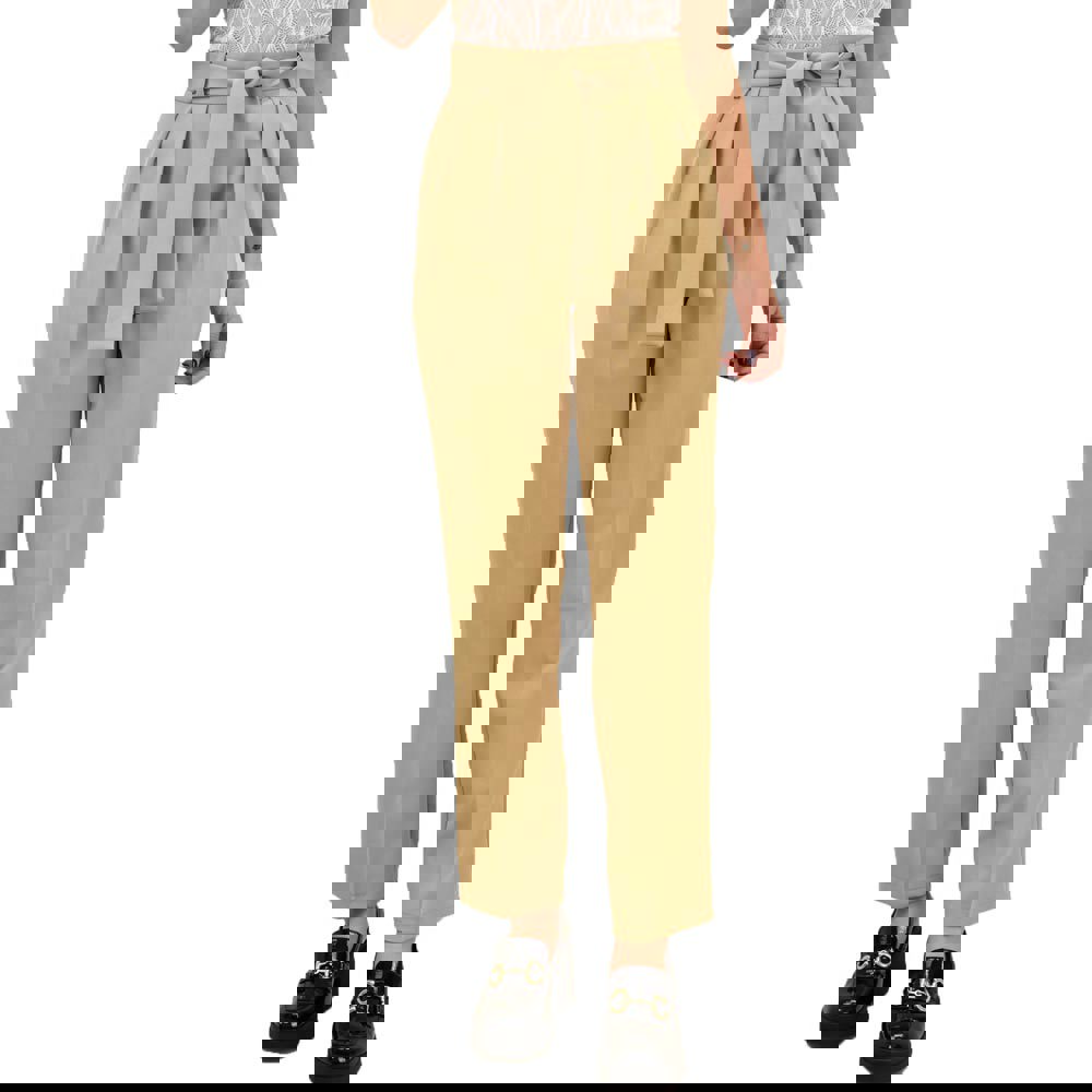 Γυναικείο παντελόνι με υφασμάτινη ζώνη Μπεζ 18841