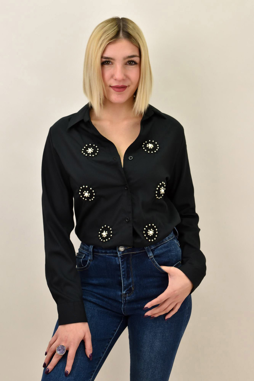 Γυναικείο πουκάμισο με κέντημα Μαύρο 18812 φωτογραφία