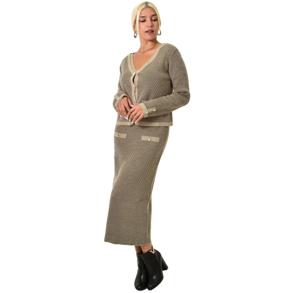 Γυναικείο σετ με μακρύ φόρεμα και σχέδιο ριγέ Μπεζ 25627