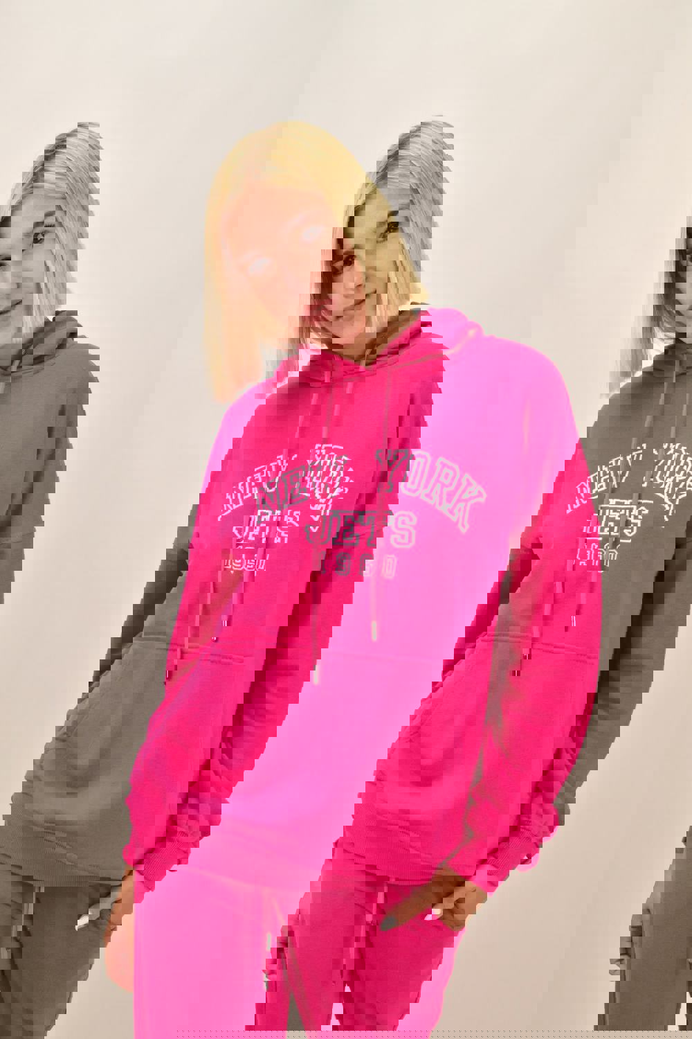 Φούτερ με κουκούλα και κέντημα NEW YORK Φούξια 17566 φωτογραφία