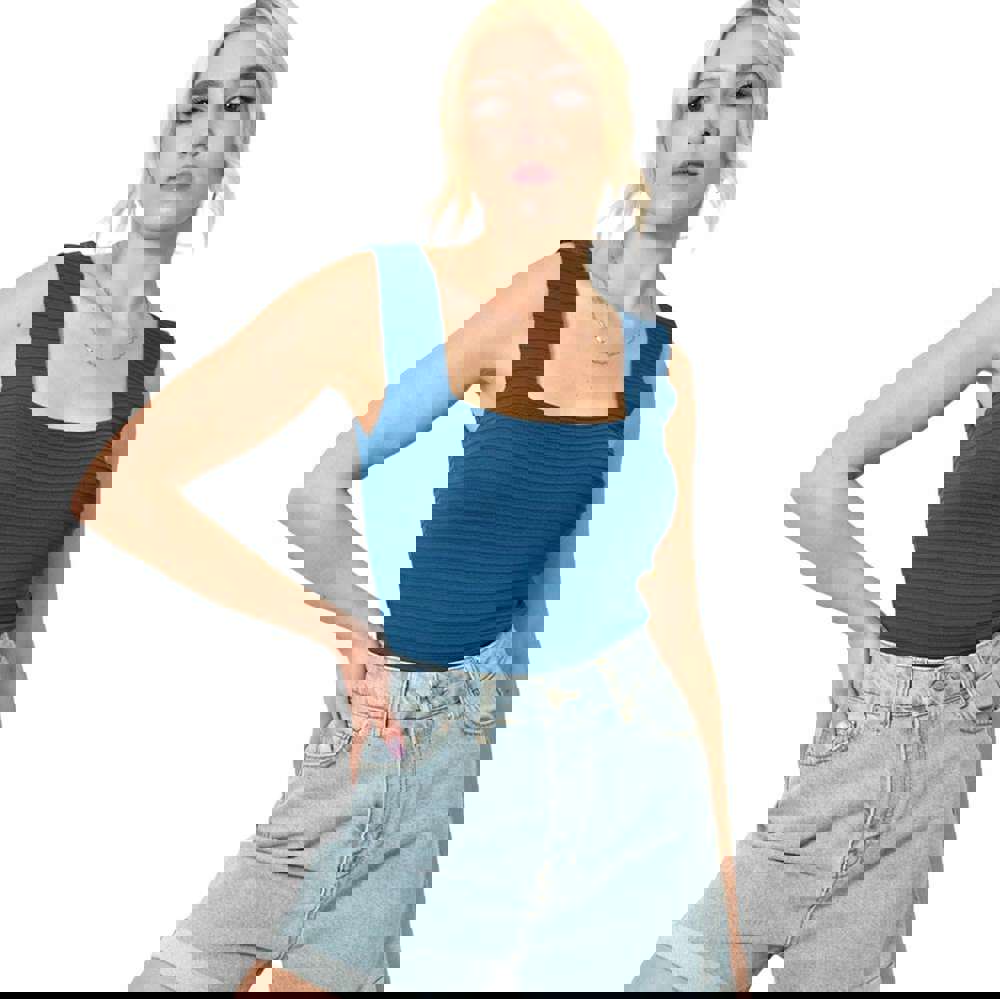 Γυναικείο τοπ με ανάγλυφο σχέδιο Πετρόλ 23324