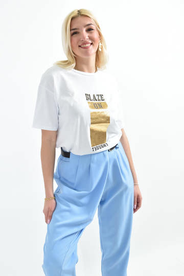  - T-shirt με σχέδιο BLAZE και στρας σε λευκό