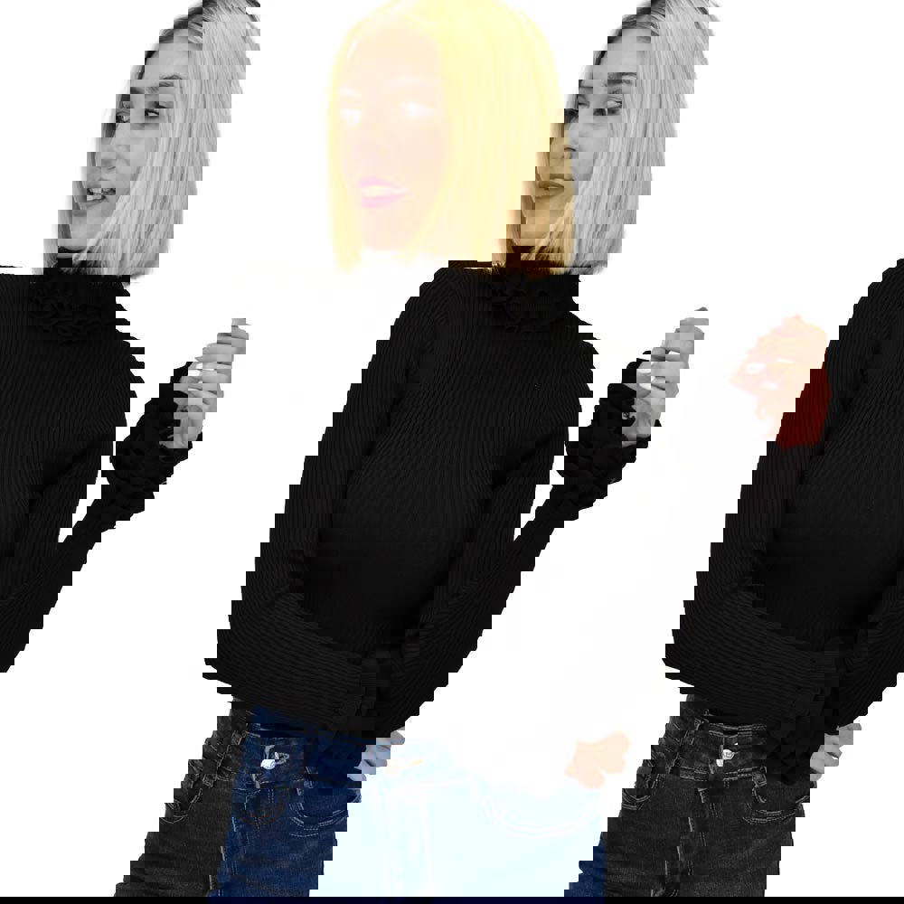 Γυναικείο τοπ με σχέδιο στο λαιμό και στα μανίκια Μαύρο 22239