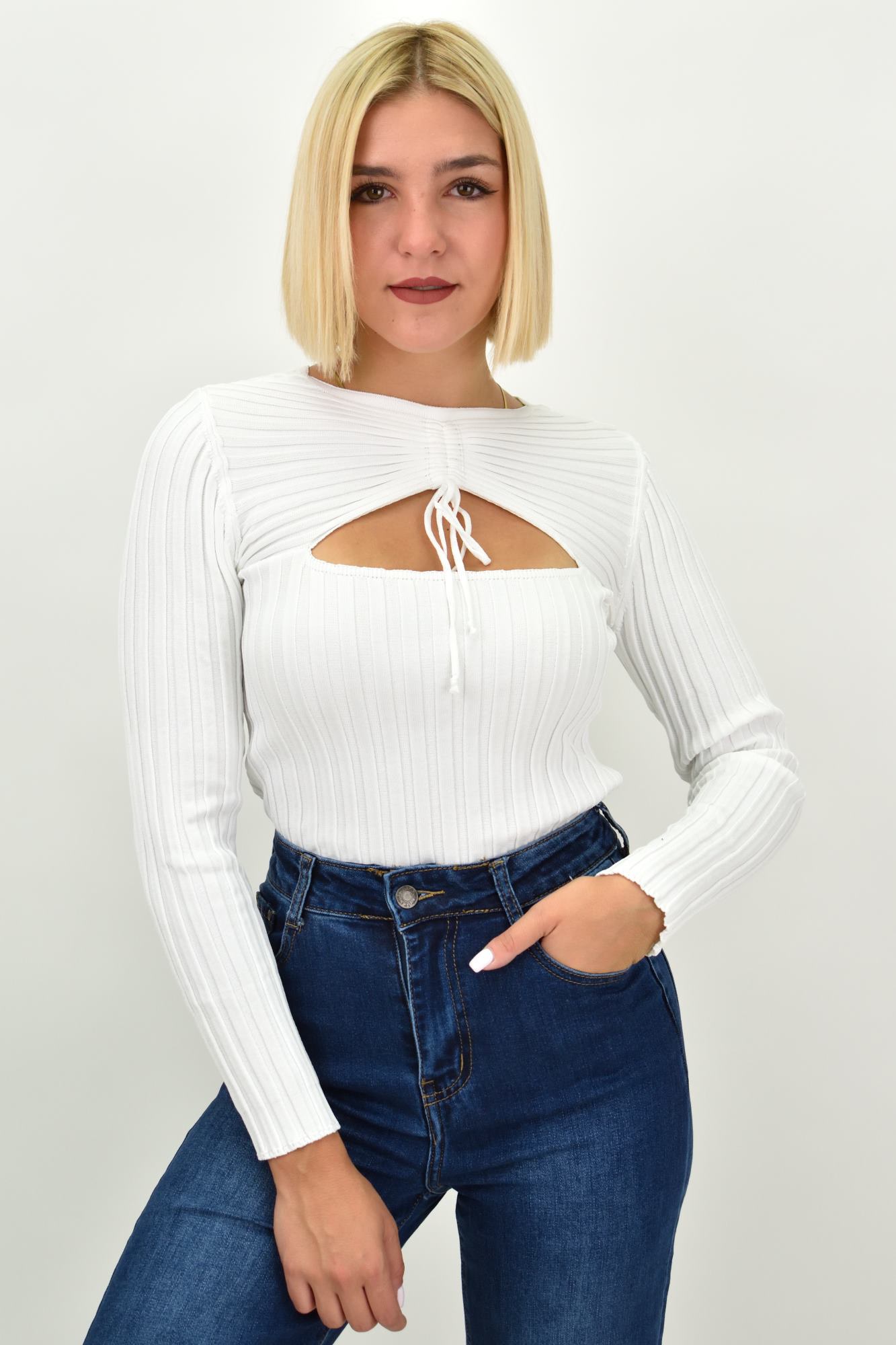 Γυναικείο πλεκτό crop top με άνοιγμα στο μπούστο Λευκό 21998
