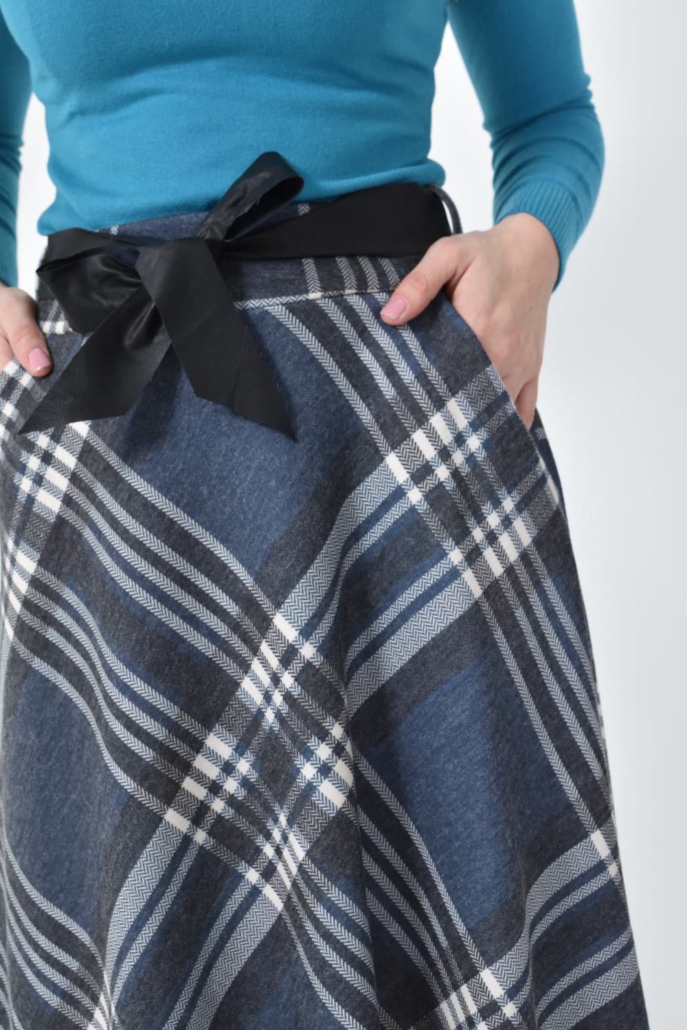 Ψηλόμεση Midi Καρό Φούστα με Τσέπες & Ζώνη Μπλε Σκούρο 27219 φωτογραφία