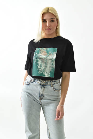  - Γυναικείο T-shirt με μεταλιζέ στάμπα σε μαύρο