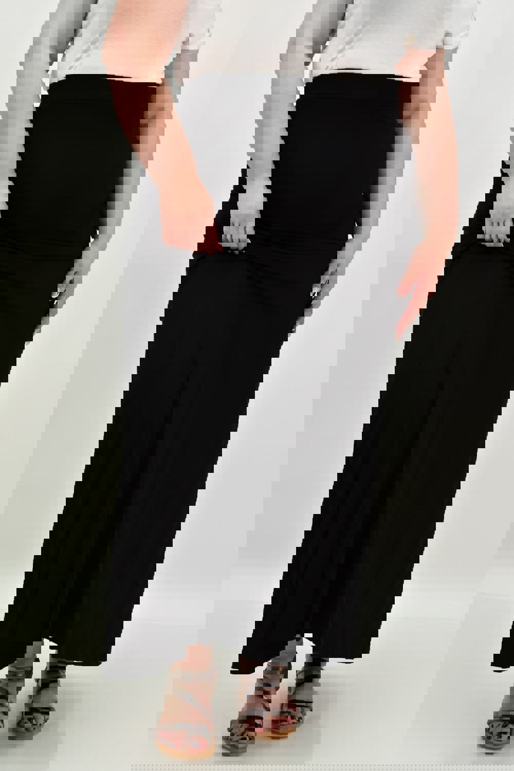 Γυναικεία φούστα μάξι μονόχρωμη σε μεγάλα μεγέθη Μαύρο 10497 φωτογραφία